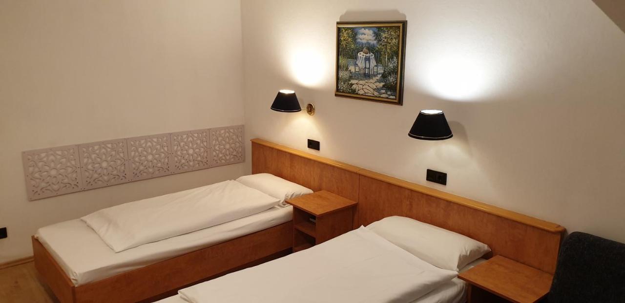 Hotel Gaya باد سودن آم تاونوس المظهر الخارجي الصورة
