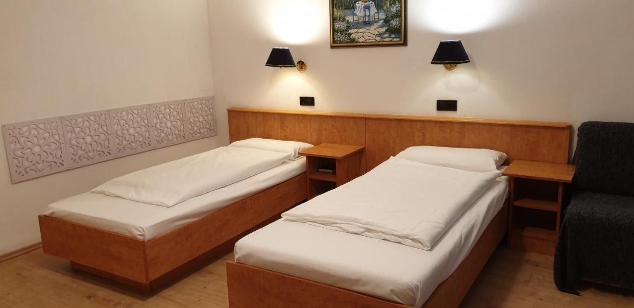Hotel Gaya باد سودن آم تاونوس المظهر الخارجي الصورة